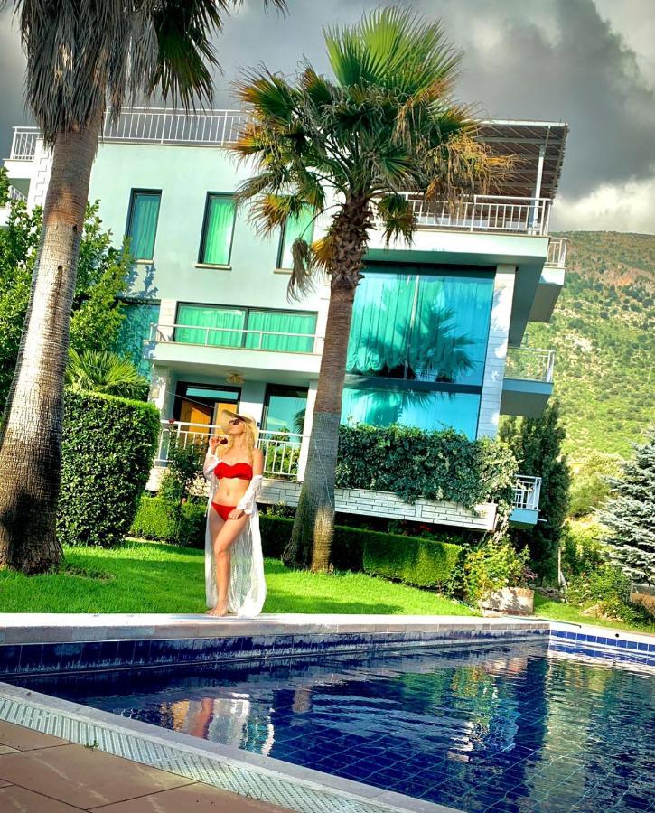 Family Beach Swimming Pool Villa Luanit Tragjas Luaran gambar